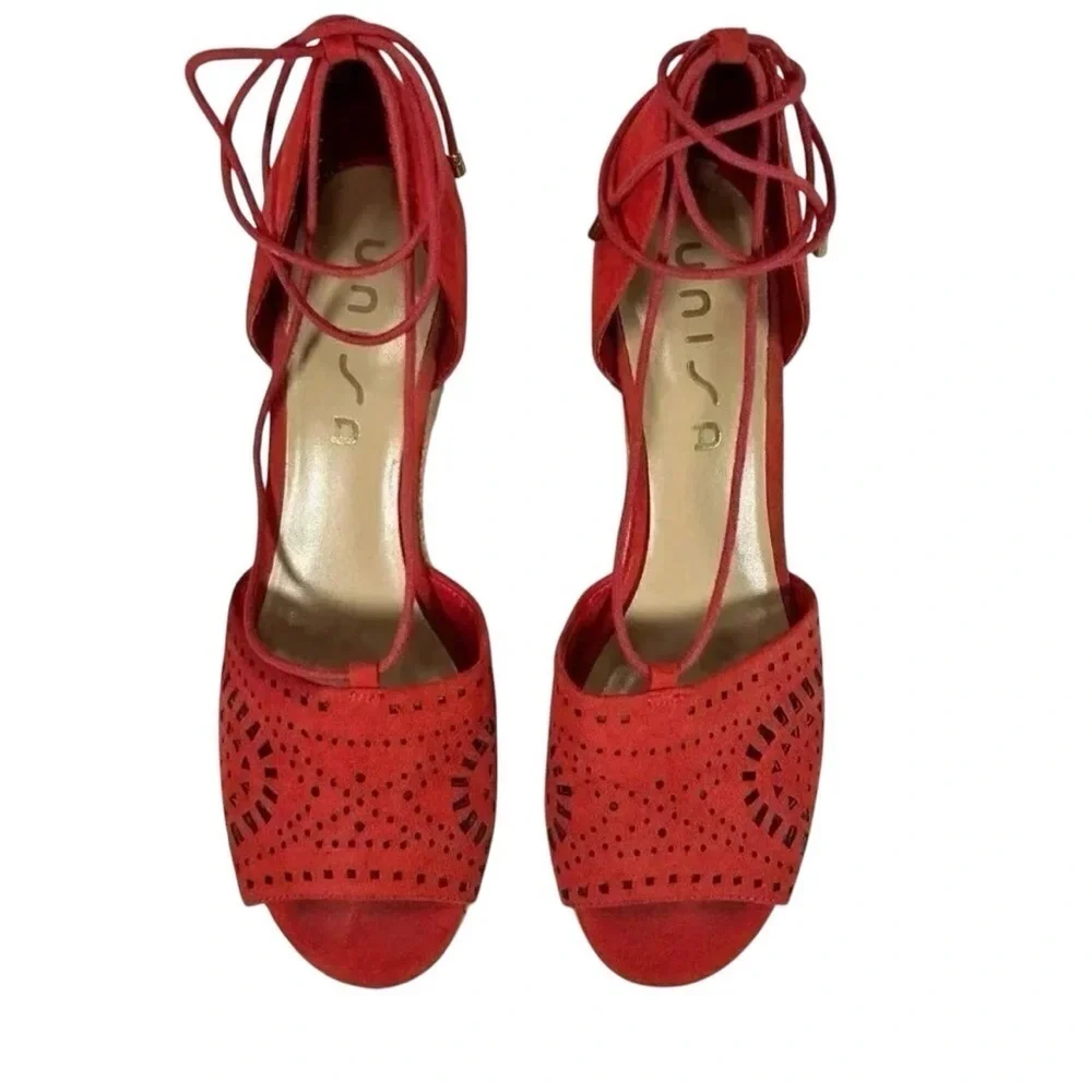 2/$30 UNISA Bionco-T Size 10M Suede Laser Cut Rope Ankle Wrap Jute Espadrilles